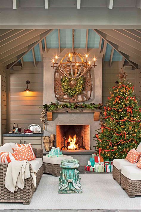 The Ultimate Guide to Decorating Your Home for the Holidays