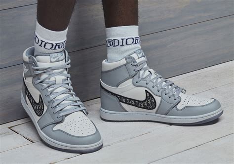 The Ultimate Guide to Dior Nike Air Jordan I Shoes: History, Hype, and Styling