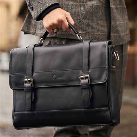 The Ultimate Guide to Elevate Your Style: Choosing the Coolest Men's Work Bags