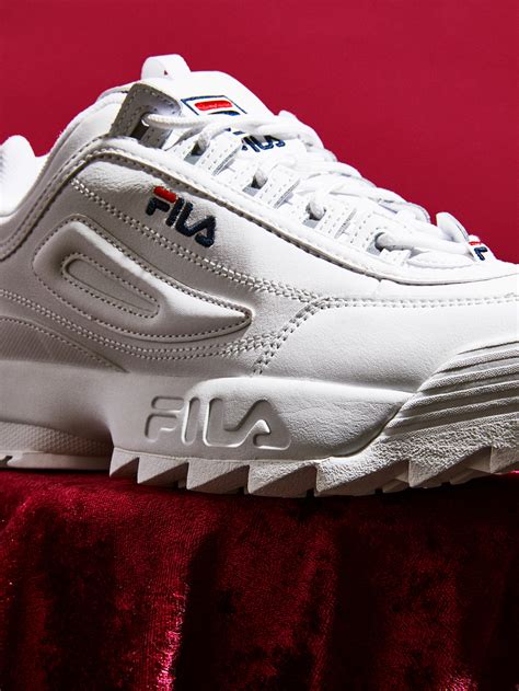 The Ultimate Guide to FILA Chunky Sneakers: Style, Comfort, and Versatility