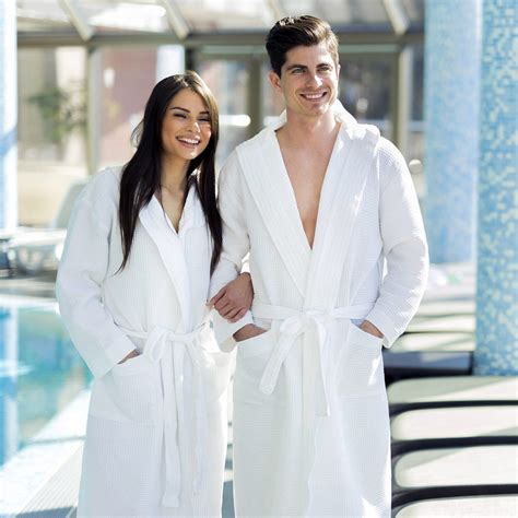 The Ultimate Guide to Finding the Perfect Cotton Bathrobe for Men