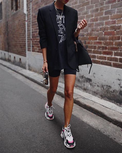 The Ultimate Guide to Girls' Casual Sneakers: Achieving Style and Comfort Without Compromise