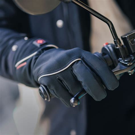 The Ultimate Guide to Gloves: Protecting Your Hands for a Comfortable and Efficient Ride