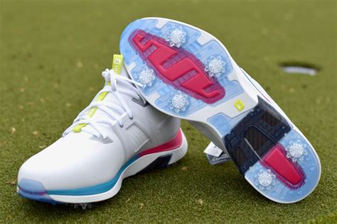 The Ultimate Guide to Golf Shoes for Women: Step into Style and Performance