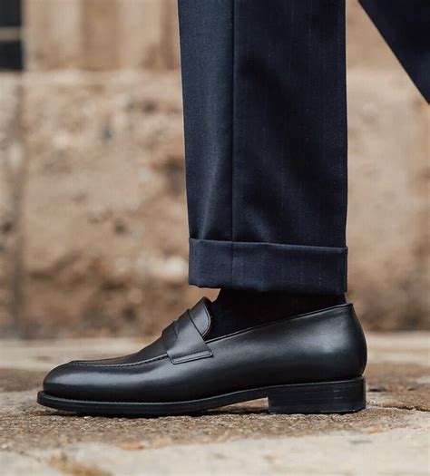 The Ultimate Guide to Guys Loafers: From Dapper Days to Casual Nights