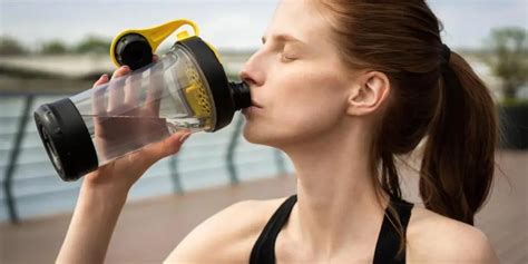 The Ultimate Guide to Hydration on the Go: Discover the Benefits of Water Bottle Backpacks