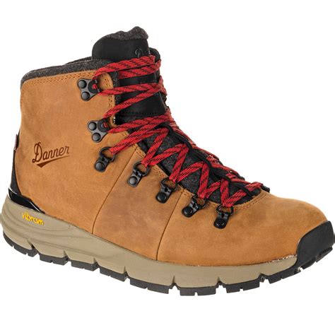 The Ultimate Guide to Insulated Boots for Men: Stay Warm and Comfortable Through Winter