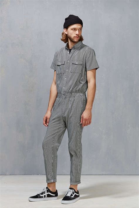 The Ultimate Guide to Jumpsuits for Men: From Comfort to Style