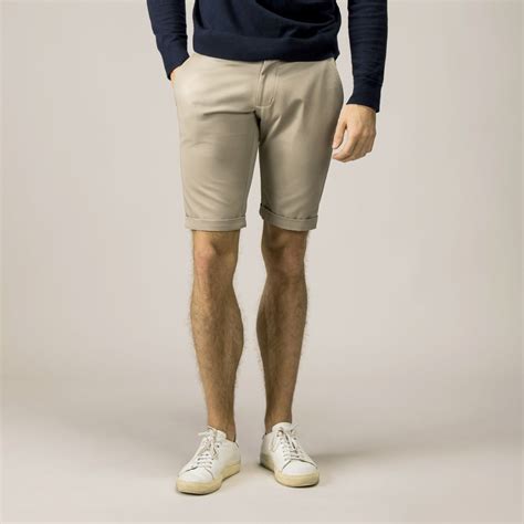 The Ultimate Guide to Khaki Shorts: A Timeless Symbol of Style and Comfort