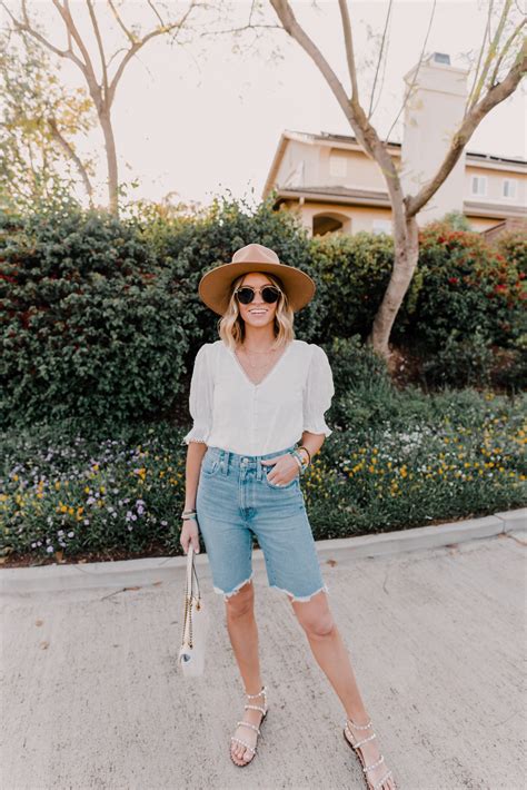 The Ultimate Guide to Knee-Length Jean Shorts: Refresh, Revitalize, and Rock This Summer Staple