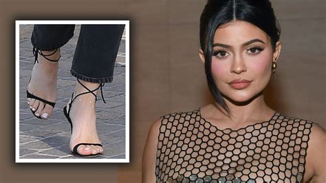 The Ultimate Guide to Kylie Jenner's Feet: Uncovering the Secrets Behind Her Famous Footwear