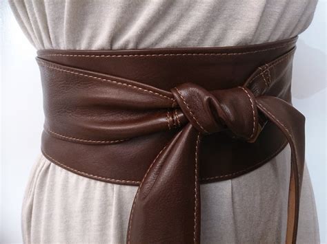 The Ultimate Guide to Leather Wrap Belts: Style, Functionality, and Timeless Elegance