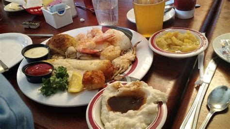 The Ultimate Guide to Lowery's Seafood: A Culinary Oasis in Tappahannock, Virginia