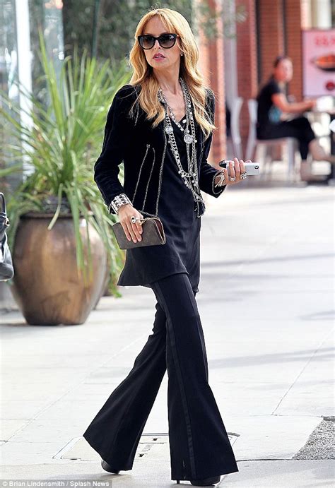 The Ultimate Guide to Mastering Chic and Sophisticated Style with Rachel Zoe Trousers