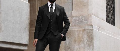 The Ultimate Guide to Mastering the Black Trouser: A Timeless Wardrobe Staple for Men