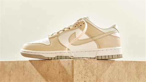 The Ultimate Guide to Men's Nike Dunk Low: The Perfect Fusion of Style and Heritage