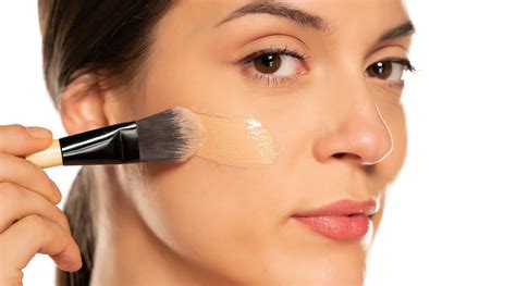 The Ultimate Guide to Mixing Oils with Foundation for a Flawless Finish in 2025