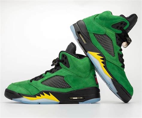 The Ultimate Guide to Oregon Ducks Shoes: Elevate Your Game