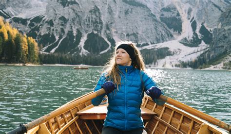 The Ultimate Guide to Packable Down Jackets: Stay Warm and Light on Your Adventures