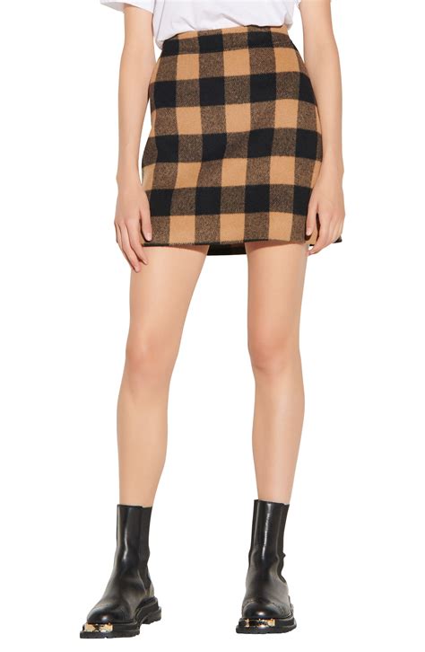 The Ultimate Guide to Plaid Skirts for Women: Style, Trends, and Timeless Appeal