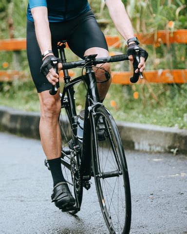 The Ultimate Guide to Riding Shorts for Women: Enhancing Your Cycling Experience