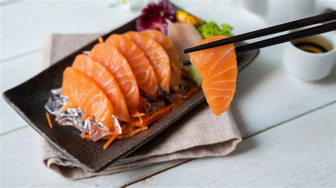 The Ultimate Guide to Sashimi-Shush: A Culinary Journey into the World of Raw Fish