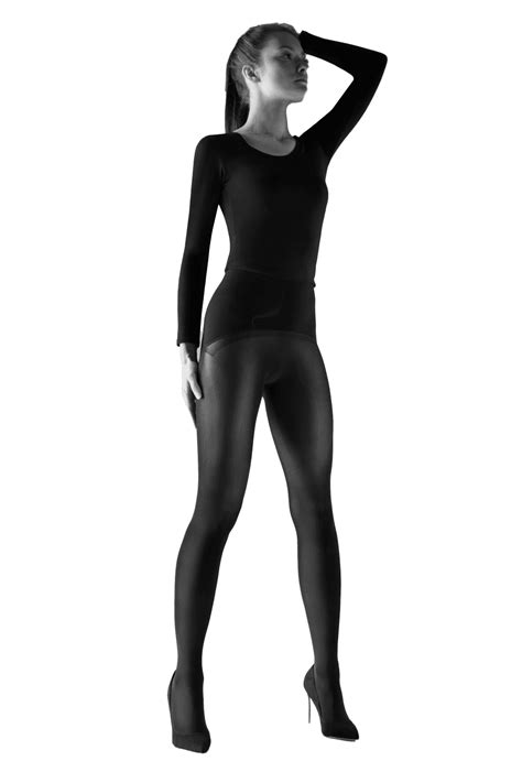 The Ultimate Guide to Seamless Tights: A Journey into the Realm of Comfort and Style