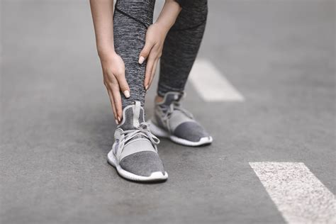 The Ultimate Guide to Shin Splint-Busting Running Shoes: Say Goodbye to Painful Legs