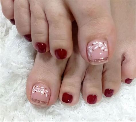 The Ultimate Guide to Toe Nail Trends for 2023