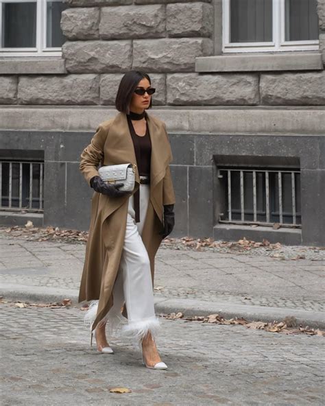 The Ultimate Guide to Trench Coats for Women: A Timeless Investment for Style and Function