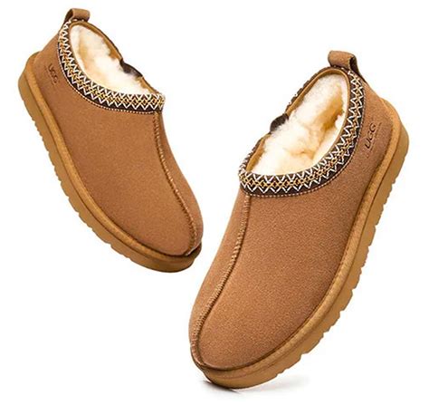 The Ultimate Guide to UGGs and Moccasins: Comfort and Style in Footwear