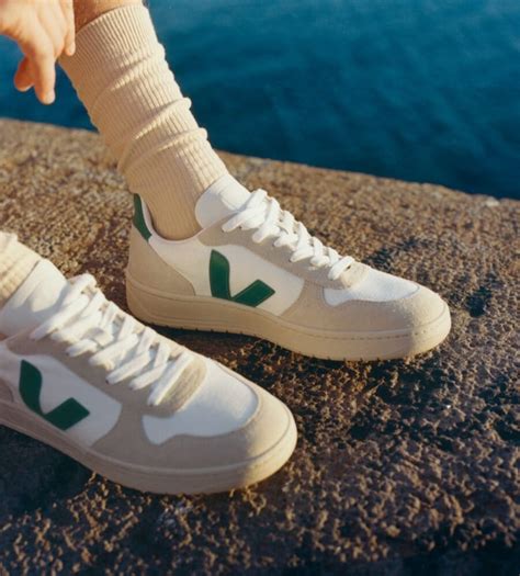 The Ultimate Guide to Veja Women's Sneakers: Sustainability, Style, and Comfort