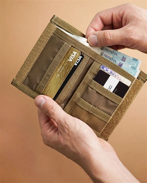 The Ultimate Guide to Velcro Wallets: Convenience at Your Fingertips