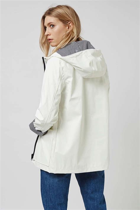 The Ultimate Guide to White Rain Jackets: Style, Function, and Everything You Need to Know