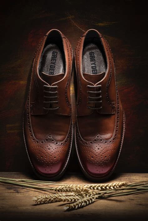 The Ultimate Guide to Wingtip Oxfords: Timeless Style and Modern Elegance