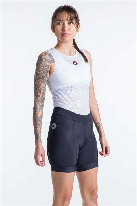 The Ultimate Guide to Women's Bicycle Shorts: Fit, Comfort, and Style for Every Ride