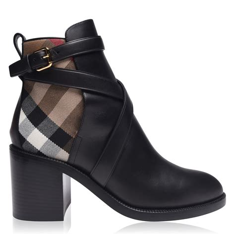 The Ultimate Guide to Women's Burberry Shoes: Style, Comfort, and Luxury