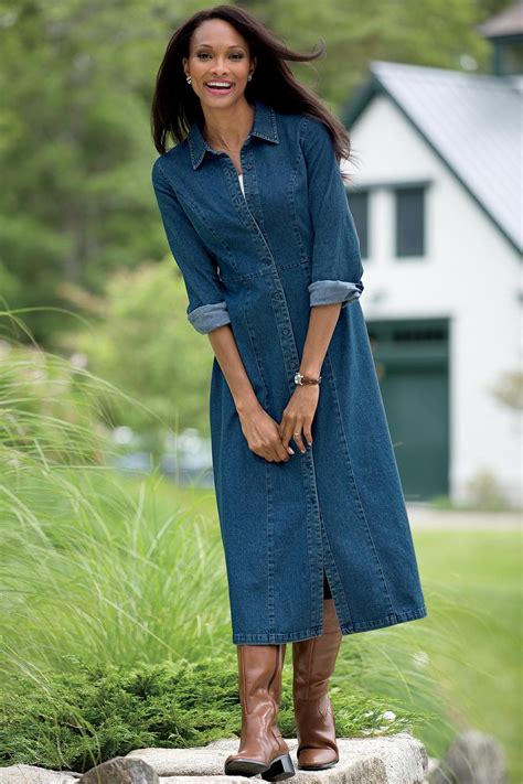 The Ultimate Guide to Women's Denim Dresses: Style, Versatility, and Sustainability