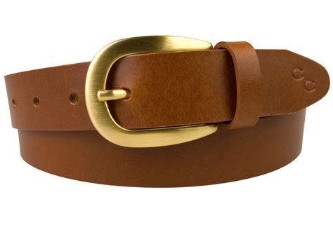 The Ultimate Guide to Women's Leather Belts: Style, Functionality, and Versatility