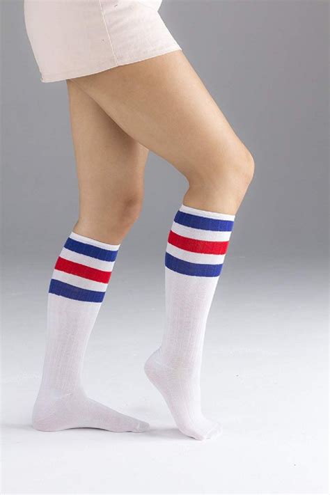 The Ultimate Guide to Women's Tube Socks: Comfort, Style, and Protection