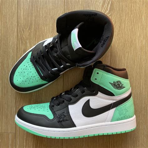 The Ultimate Guide to the Iconic Air Jordan 1 "Green Glow"