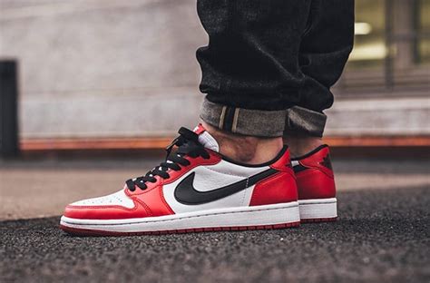 The Ultimate Guide to the Iconic Jordan 1 Low Chicago