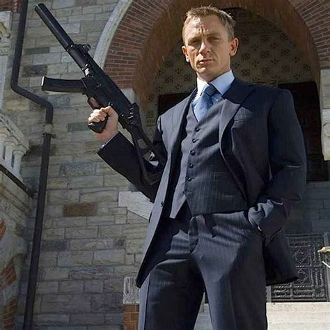 The Ultimate Guide to the James Bond Casino Royale Suit