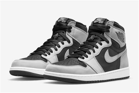 The Ultimate Guide to the Jordan 1 Retro High OG "Shadow 2.0"