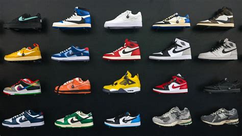 The Ultimate Guide to the Most Popular Sneakers of 2023: Step into Style and Comfort