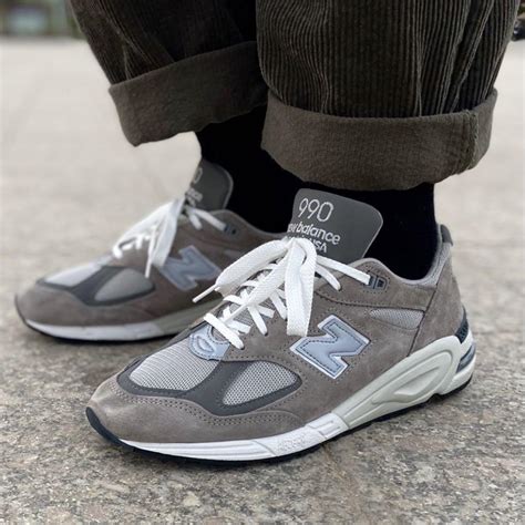 The Ultimate Guide to the New Balance 990: A Legendary Sneaker for Comfort and Style