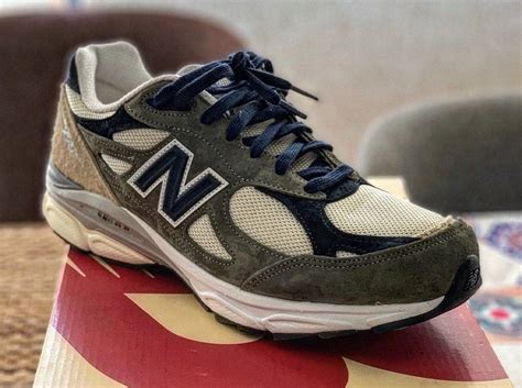 The Ultimate Guide to the New Balance 990v3: Unparalleled Comfort and Style