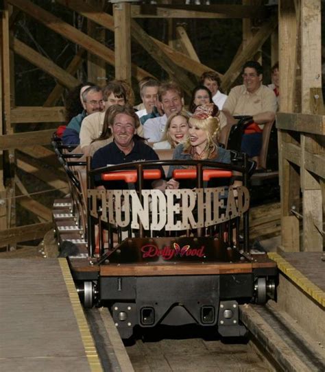 The Unforgettable Charm of Dollywood: A Musical Mecca in the Heart of the Smokies