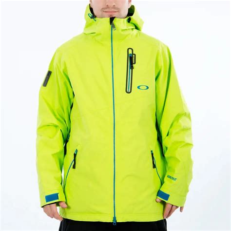 The Unrivaled Performance of Oakley Ski Outerwear