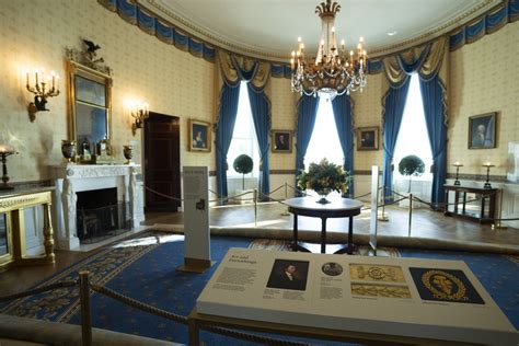 The White House Tour: Glimpsing Presidential History